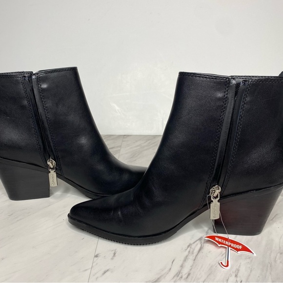 New! Blondo Noor Black Leather Almond Toe Bootie 6 1/2 M - Picture 6 of 15